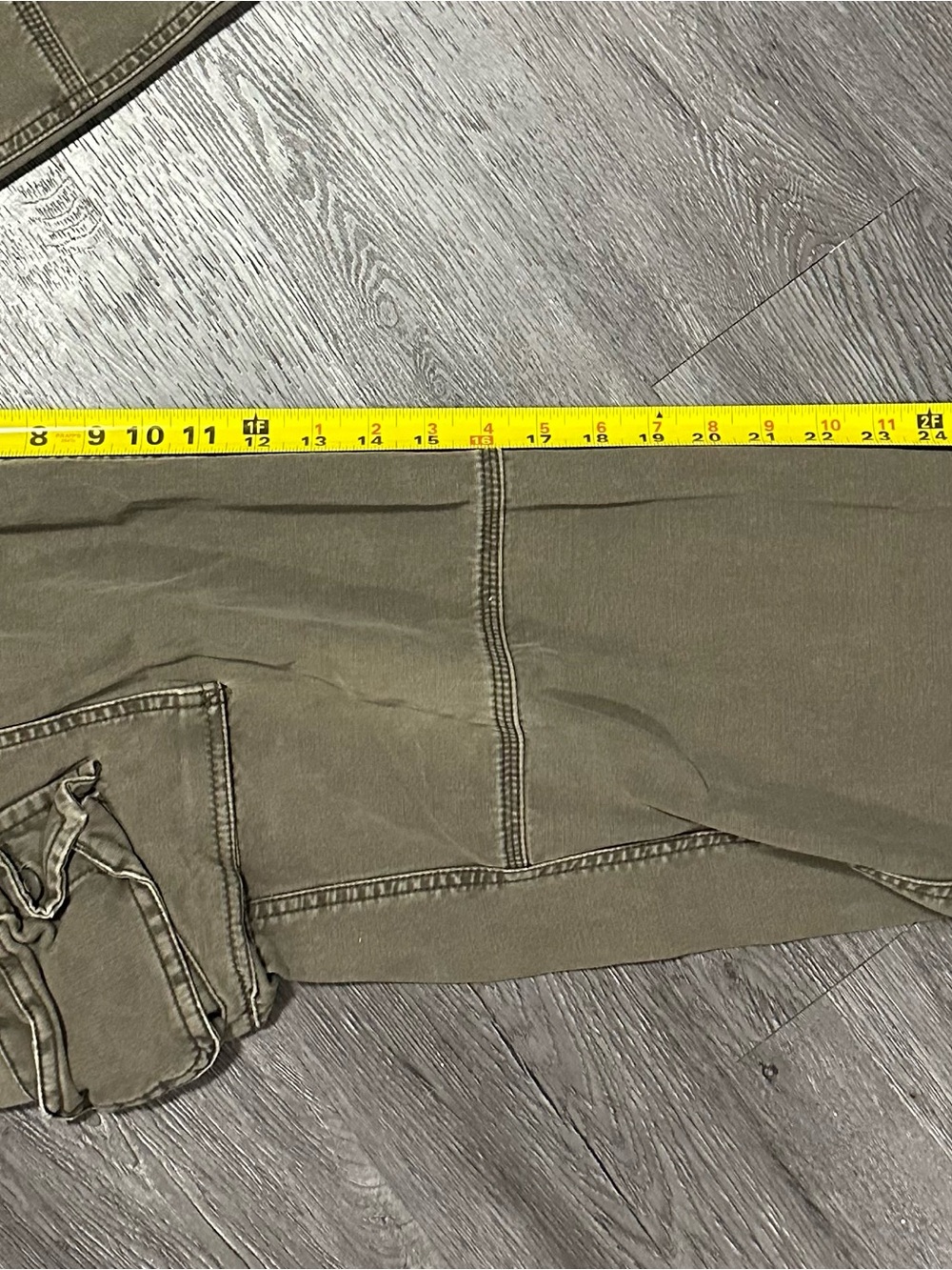 Vintage - surplus Old Navy Cargo Pants - Picture 7 of 7